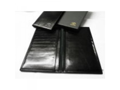 Портмоне Toyota Leather Big Wallet, Black, артикул OT1100770T от Toyota Портмоне Toyota Leather Big Wallet, Black, артикул OT1100770T