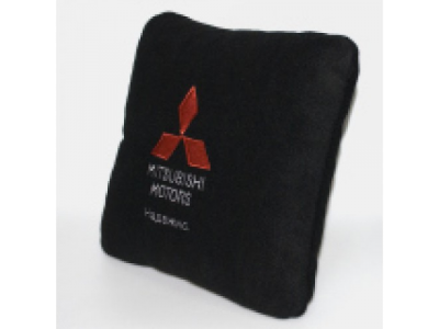 Автомобильная подушка Mitsubishi Сushion, Black, артикул RU000023 от Mitsubishi Автомобильная подушка Mitsubishi Сushion, Black, артикул RU000023
